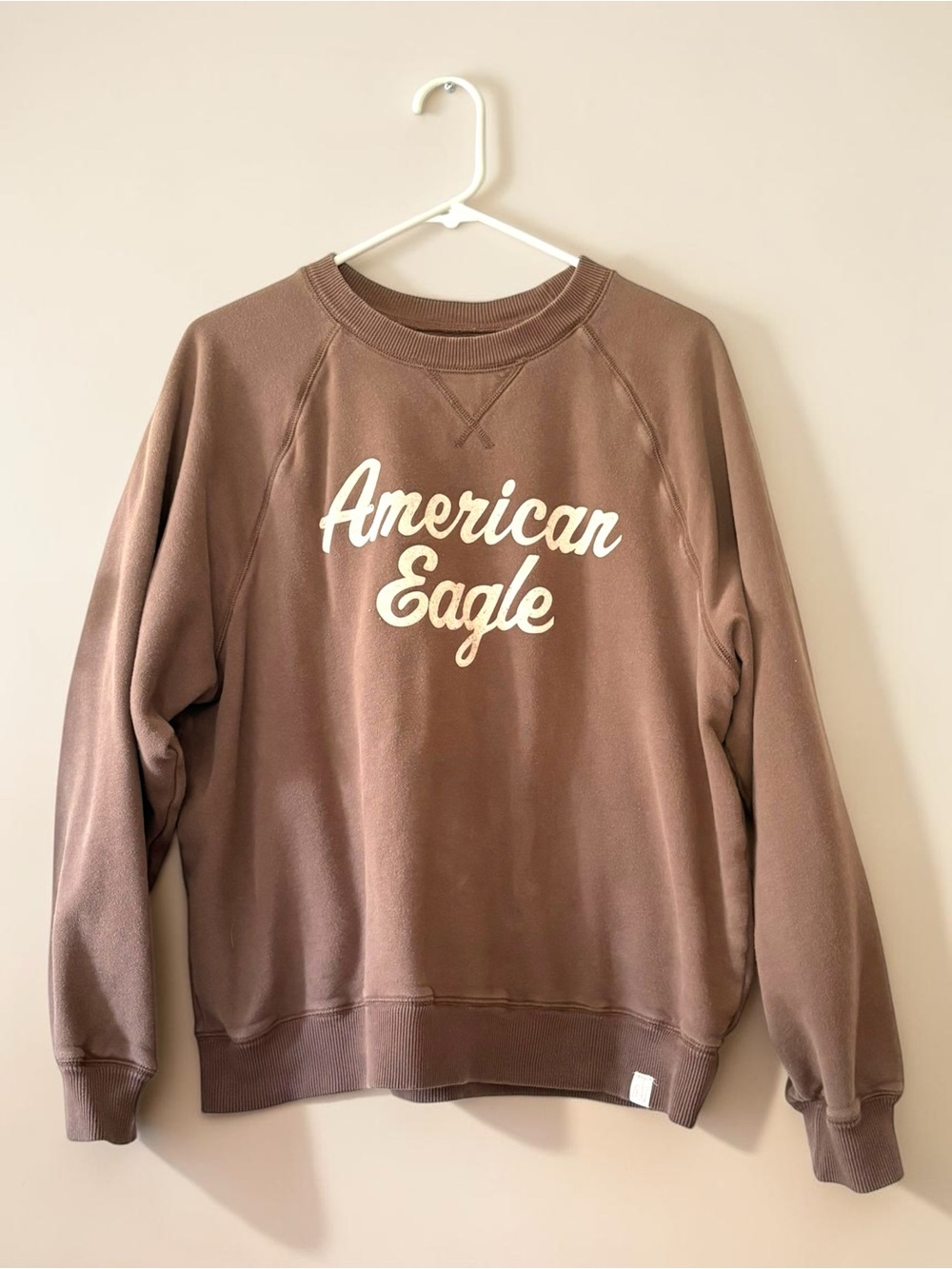 American Eagle Crewneck Sweatshirt Womens Large Brown Chenille Logo Pullover